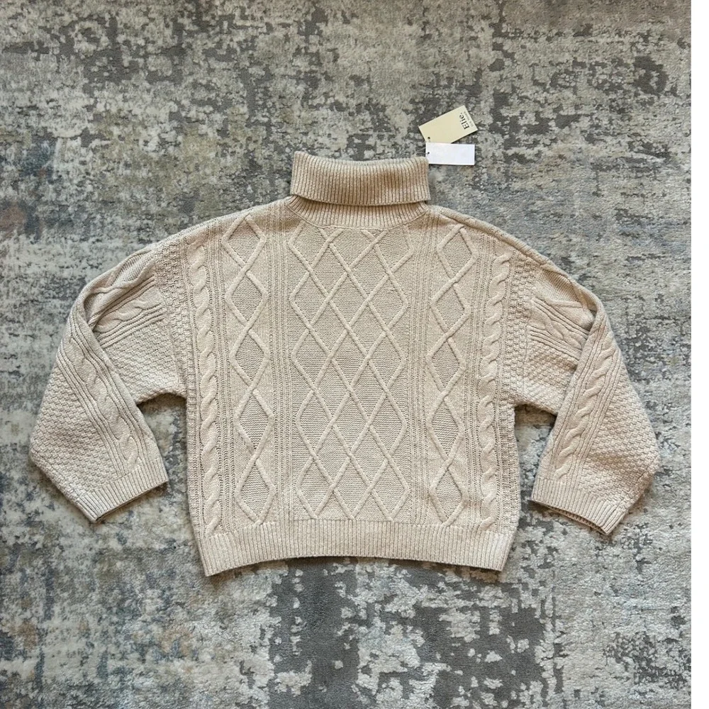 NWT Elie Tahari cowl‎ neck cable knit cream beige sweater Medium